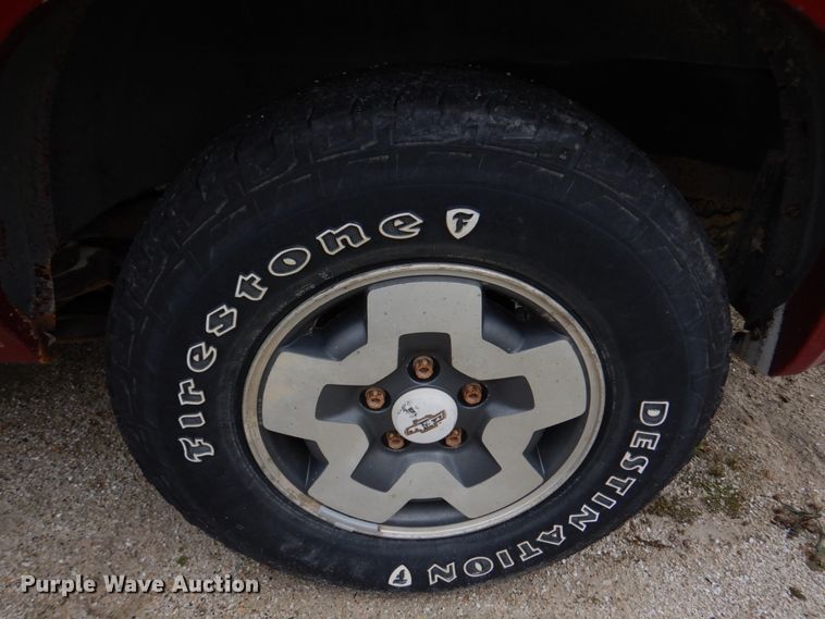 image for item IM9711 2002 Chevrolet Blazer LS  SUV