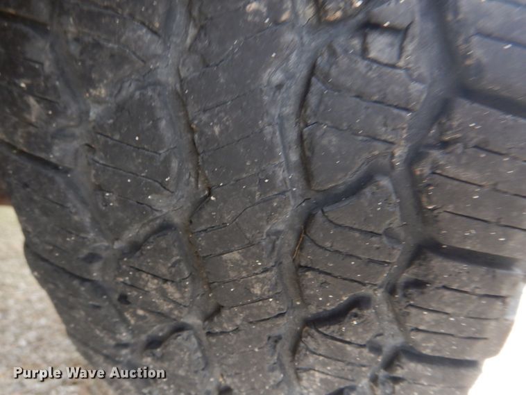 image for item IM9711 2002 Chevrolet Blazer LS  SUV