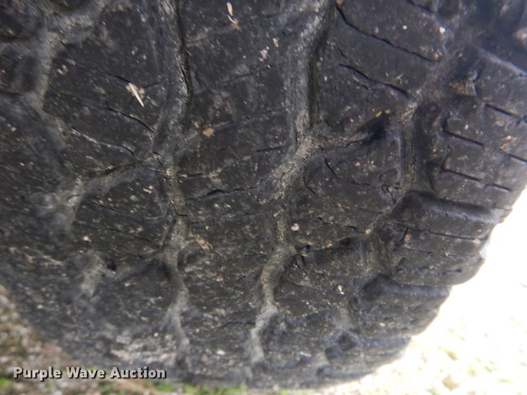 image for item IM9711 2002 Chevrolet Blazer LS  SUV