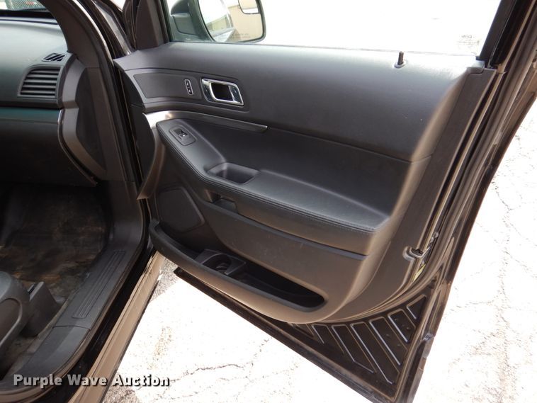 image for item IM9878 2013 Ford Explorer Police Interceptor  SUV