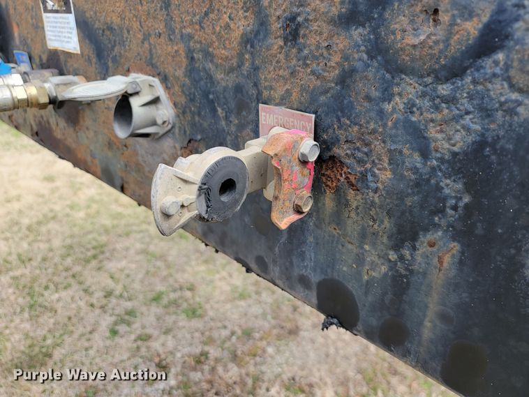 image for item JE9975 2008 Landoll Hauloll  lowboy equipment trailer