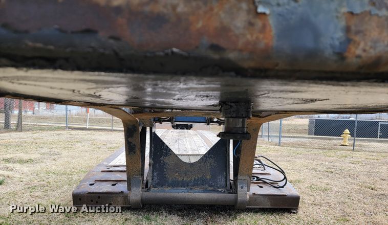 image for item JE9975 2008 Landoll Hauloll  lowboy equipment trailer