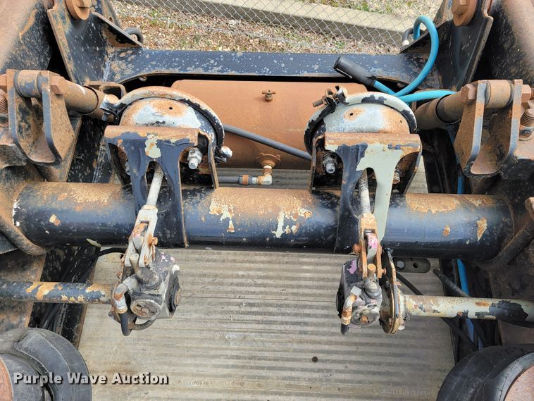 image for item JE9975 2008 Landoll Hauloll  lowboy equipment trailer
