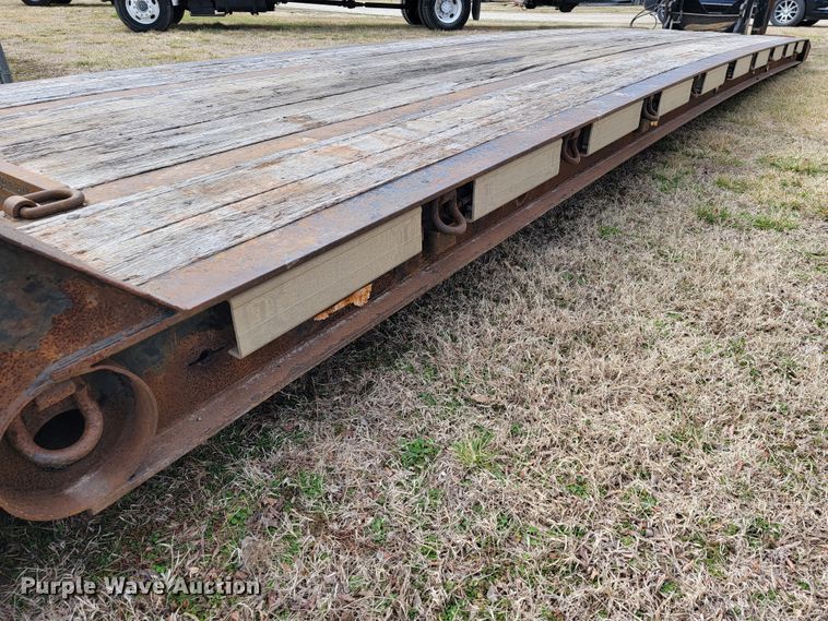 image for item JE9975 2008 Landoll Hauloll  lowboy equipment trailer