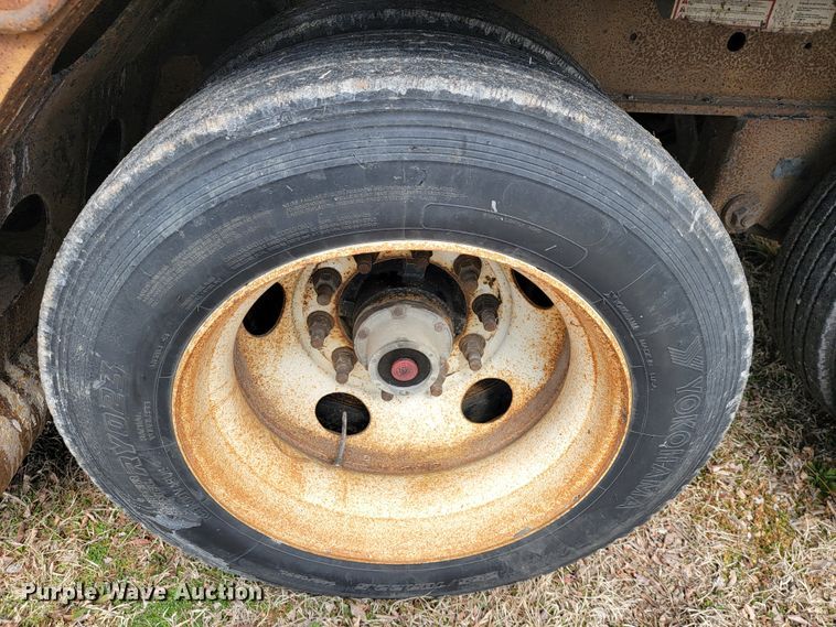 image for item JE9975 2008 Landoll Hauloll  lowboy equipment trailer