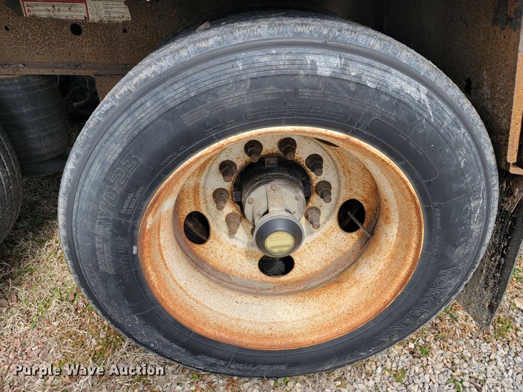 image for item JE9975 2008 Landoll Hauloll  lowboy equipment trailer