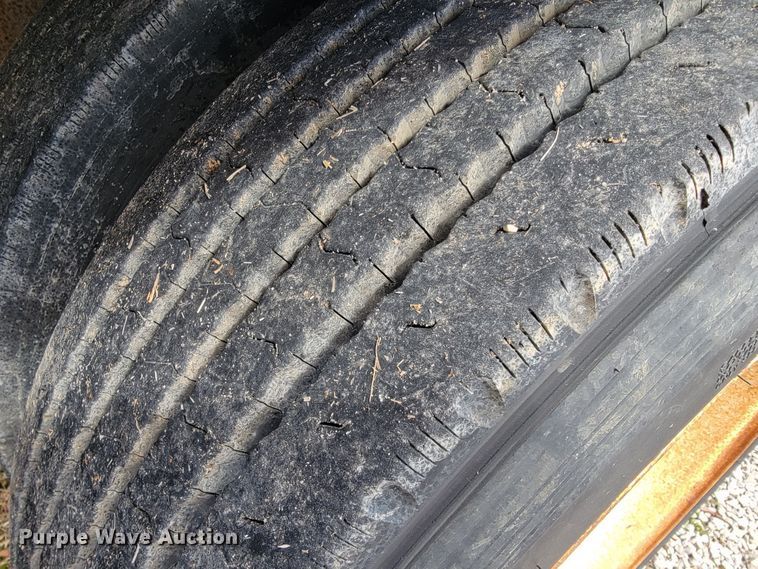 image for item JE9975 2008 Landoll Hauloll  lowboy equipment trailer