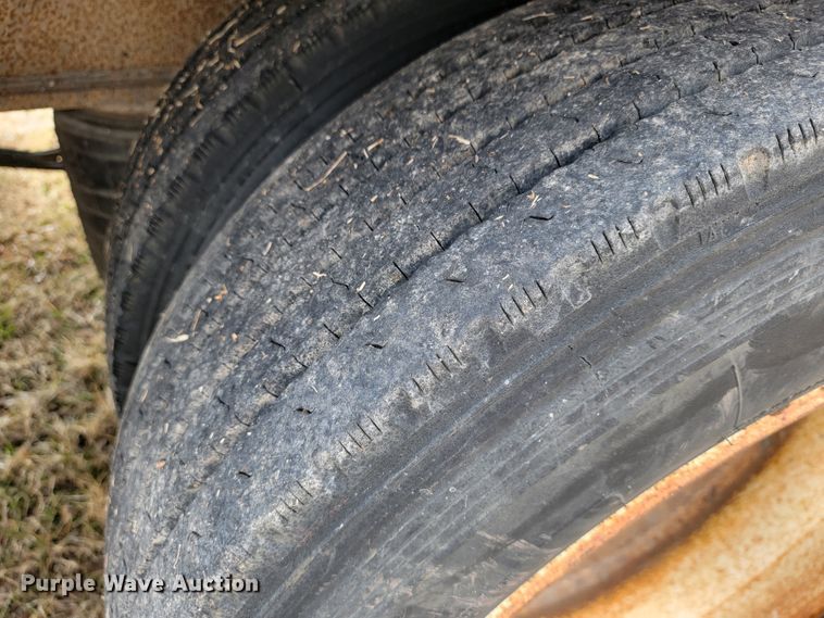 image for item JE9975 2008 Landoll Hauloll  lowboy equipment trailer