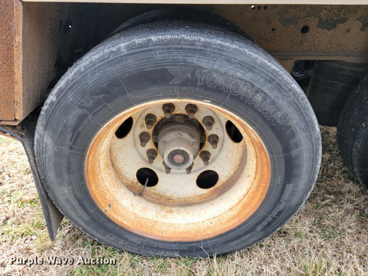 image for item JE9975 2008 Landoll Hauloll  lowboy equipment trailer