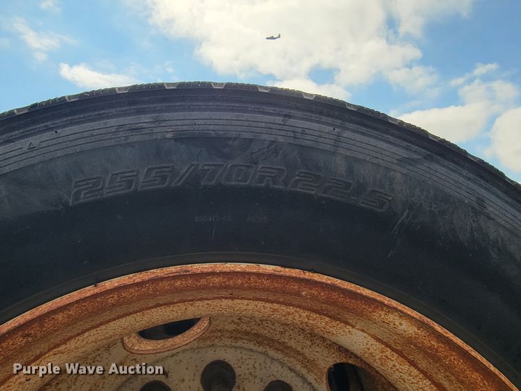 image for item JE9975 2008 Landoll Hauloll  lowboy equipment trailer