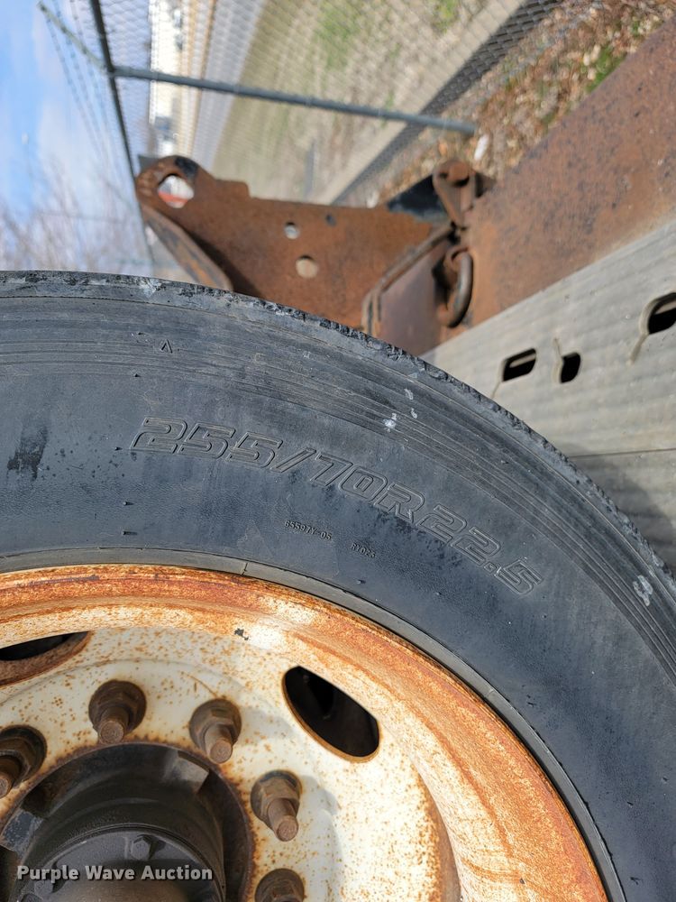 image for item JE9975 2008 Landoll Hauloll  lowboy equipment trailer