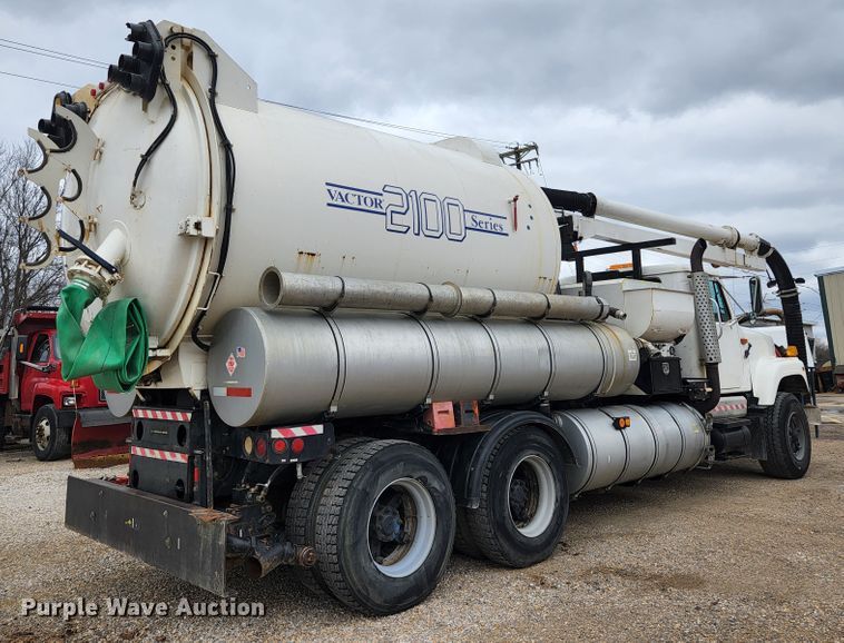 image for item JG9196 1994 International 2554  sewer jetter truck