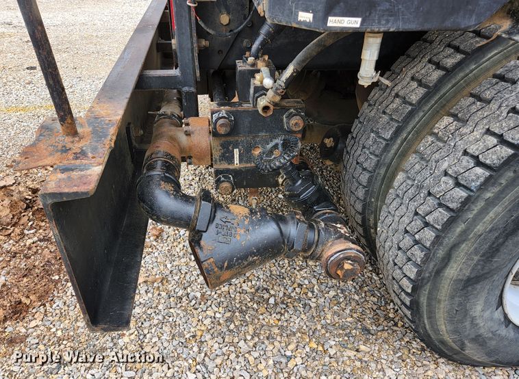 image for item JG9196 1994 International 2554  sewer jetter truck