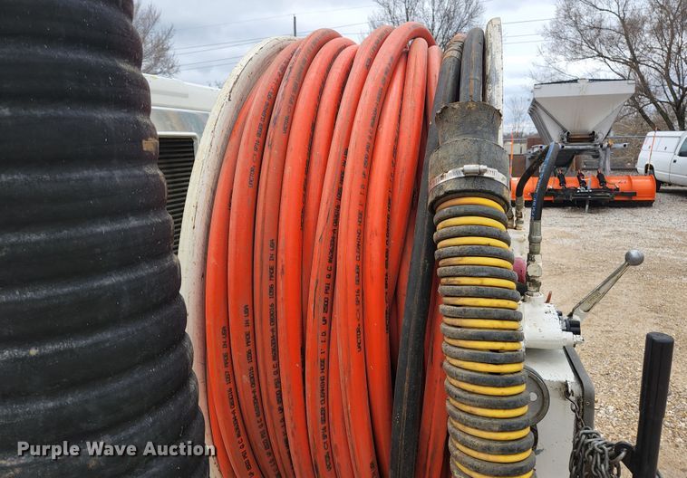 image for item JG9196 1994 International 2554  sewer jetter truck