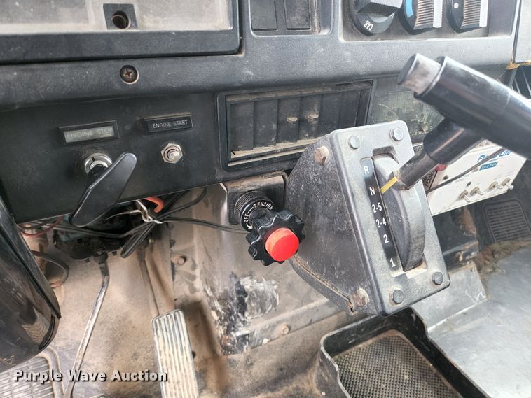 image for item JG9196 1994 International 2554  sewer jetter truck