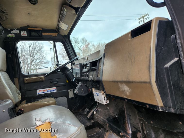 image for item JG9196 1994 International 2554  sewer jetter truck