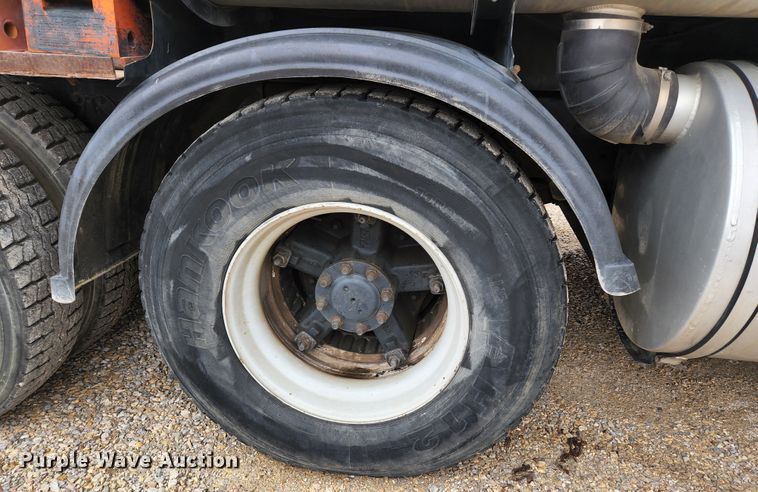 image for item JG9196 1994 International 2554  sewer jetter truck