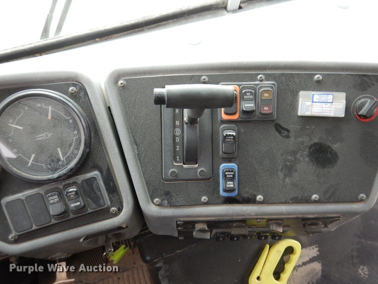 image for item JK9486 2010 Blue Bird All American FE  school bus