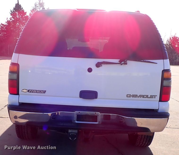 image for item JO9561 2004 Chevrolet Tahoe  SUV