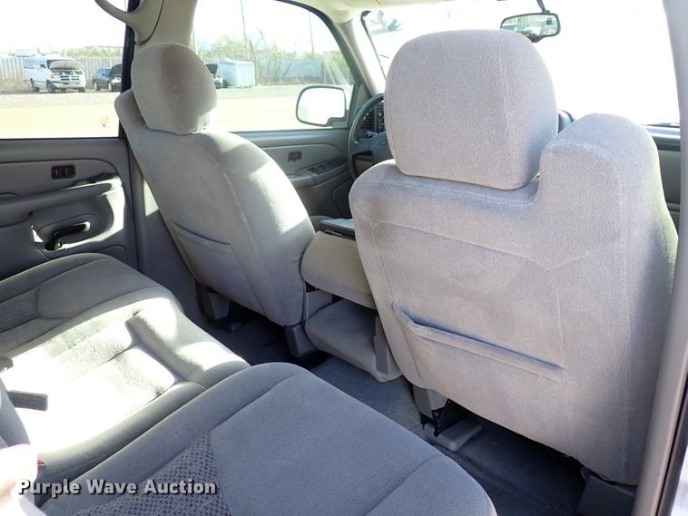 image for item JO9561 2004 Chevrolet Tahoe  SUV