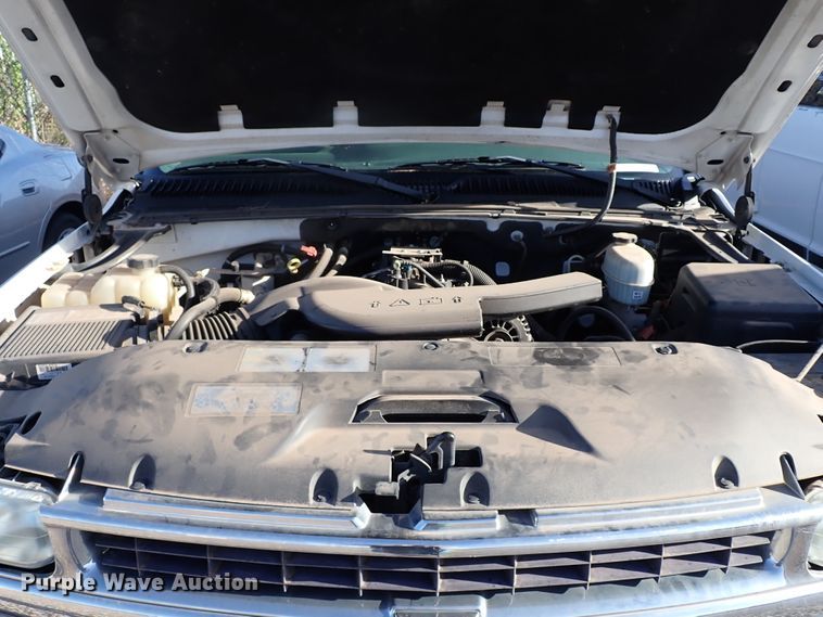 image for item JO9561 2004 Chevrolet Tahoe  SUV