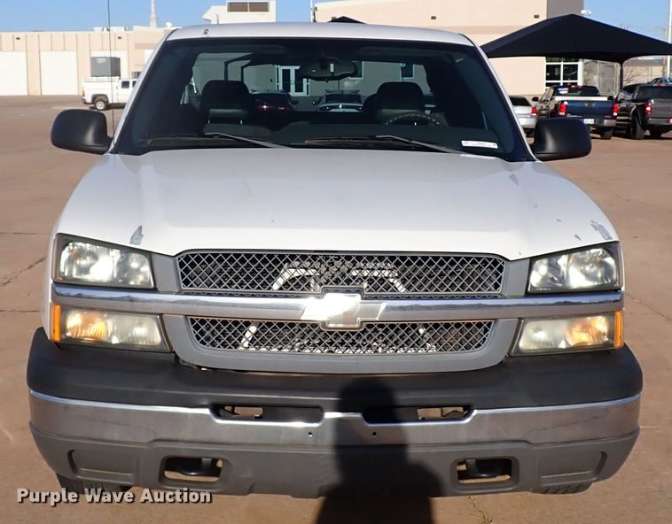 image for item JO9564 2004 Chevrolet Silverado 1500  Ext. Cab pickup truck