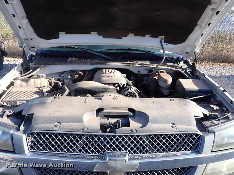 image for item JO9564 2004 Chevrolet Silverado 1500  Ext. Cab pickup truck