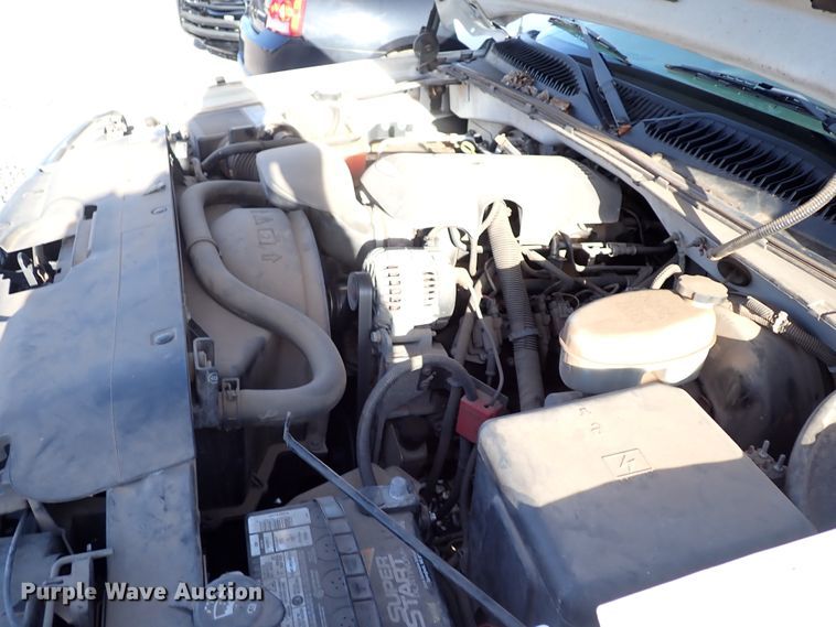 image for item JO9564 2004 Chevrolet Silverado 1500  Ext. Cab pickup truck