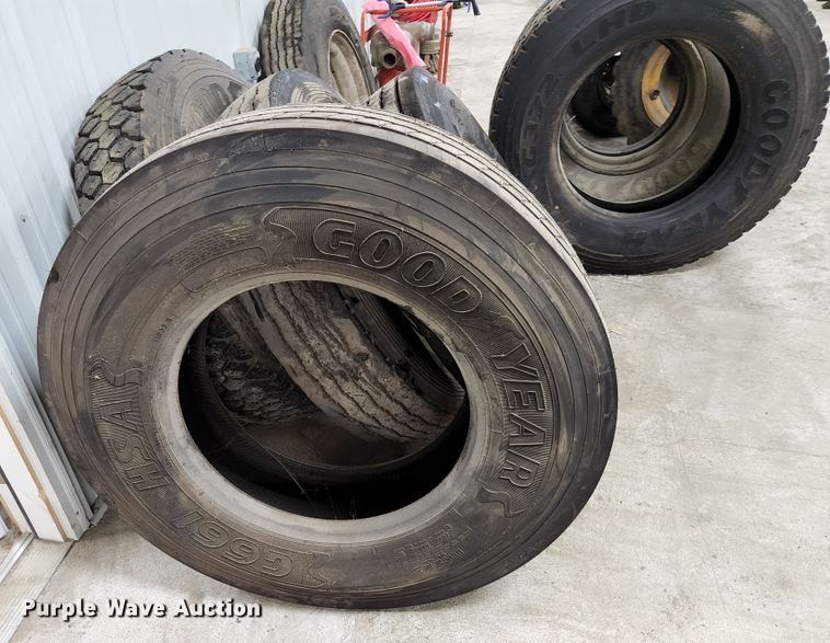 image for item KE9827 Approximately 13 tires