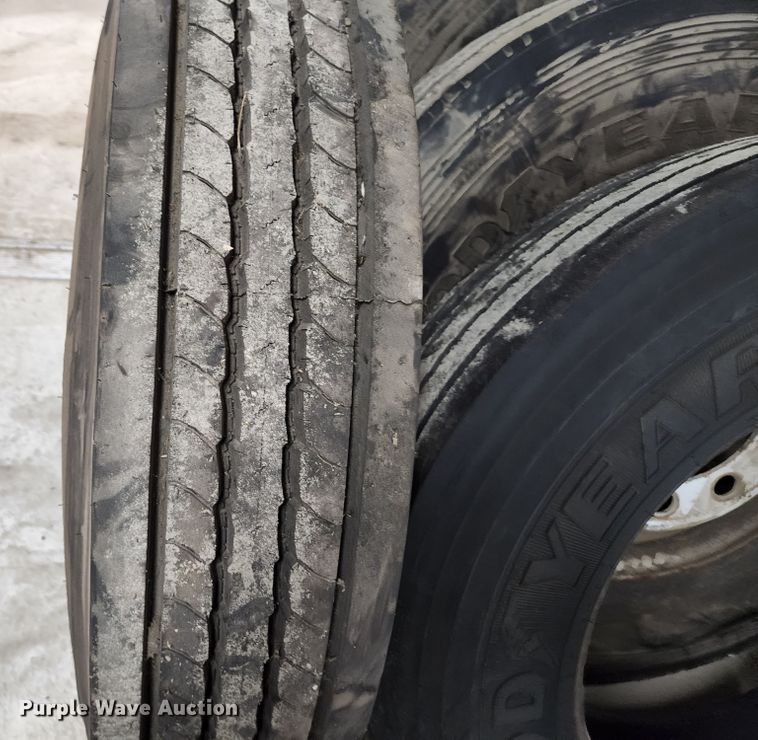 image for item KE9827 Approximately 13 tires