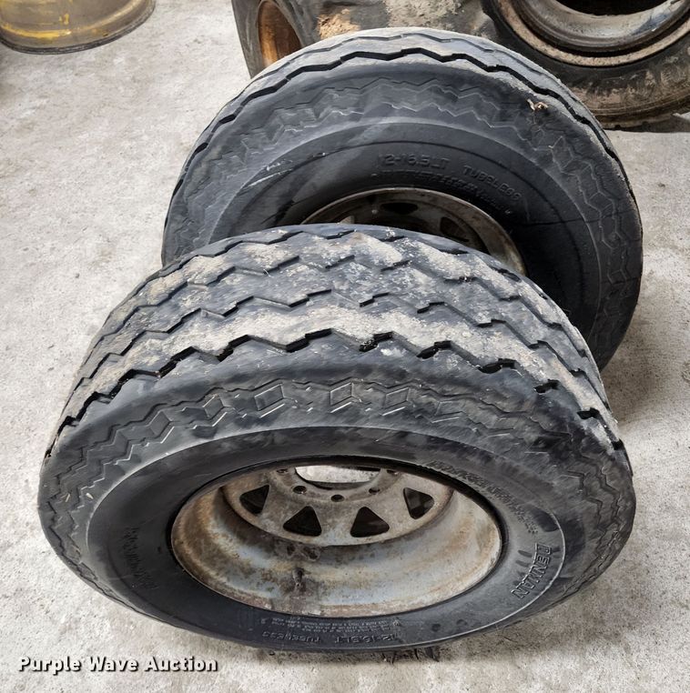 image for item KE9827 Approximately 13 tires