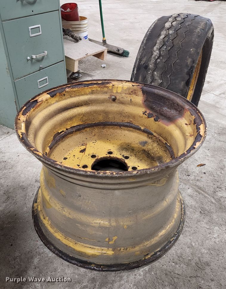 image for item KE9827 Approximately 13 tires