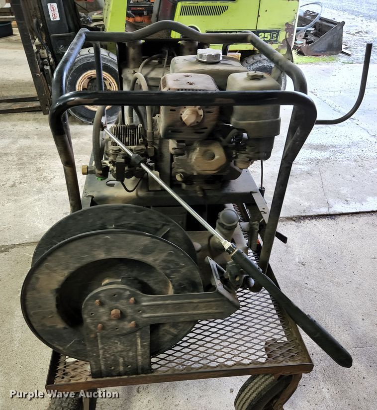 image for item KE9831 Mi-T-M HSP-3504-3MGH  steam pressure washer