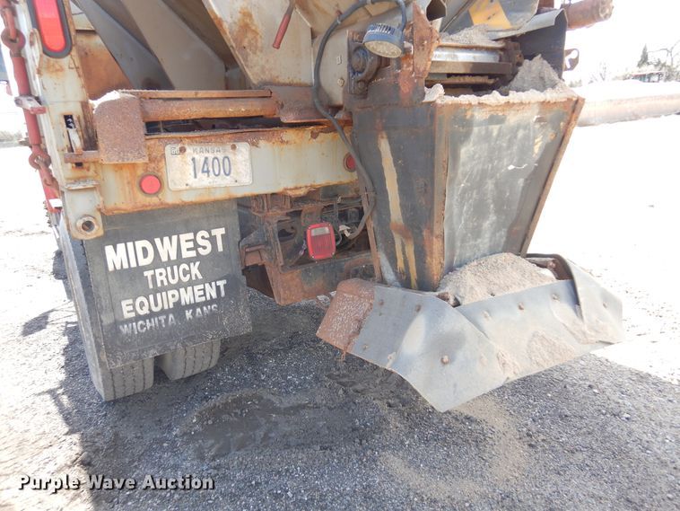 image for item KI9433 1991 International 4700  dump truck