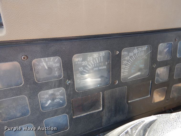 image for item KI9433 1991 International 4700  dump truck