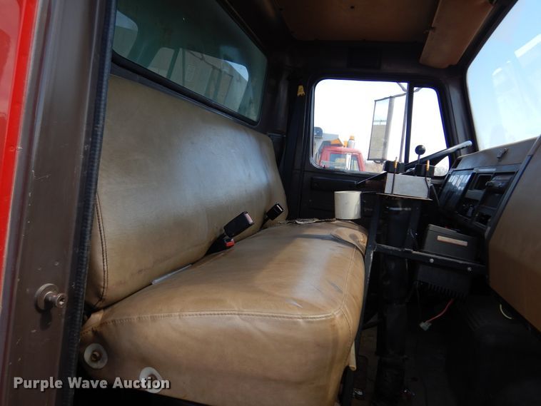 image for item KI9433 1991 International 4700  dump truck