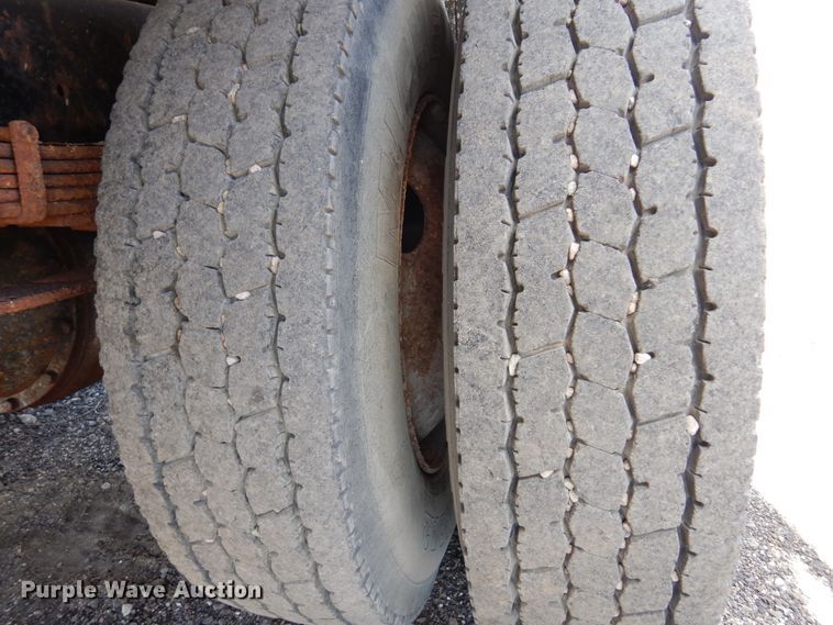 image for item KI9433 1991 International 4700  dump truck