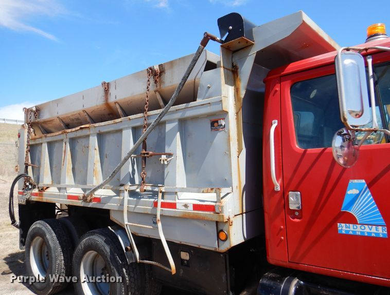image for item KI9434 1991 International 4900  dump truck