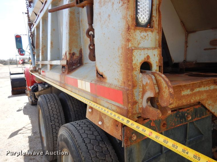 image for item KI9434 1991 International 4900  dump truck