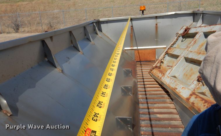 image for item KI9434 1991 International 4900  dump truck