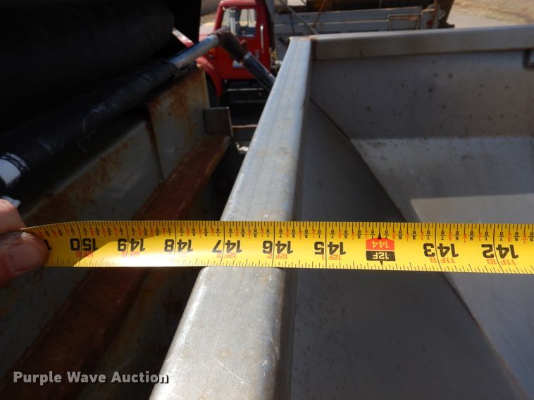 image for item KI9434 1991 International 4900  dump truck