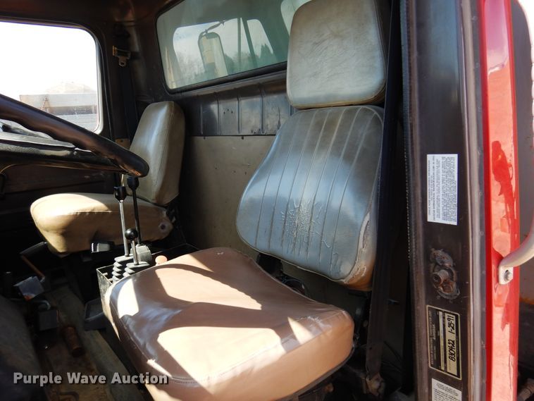 image for item KI9434 1991 International 4900  dump truck