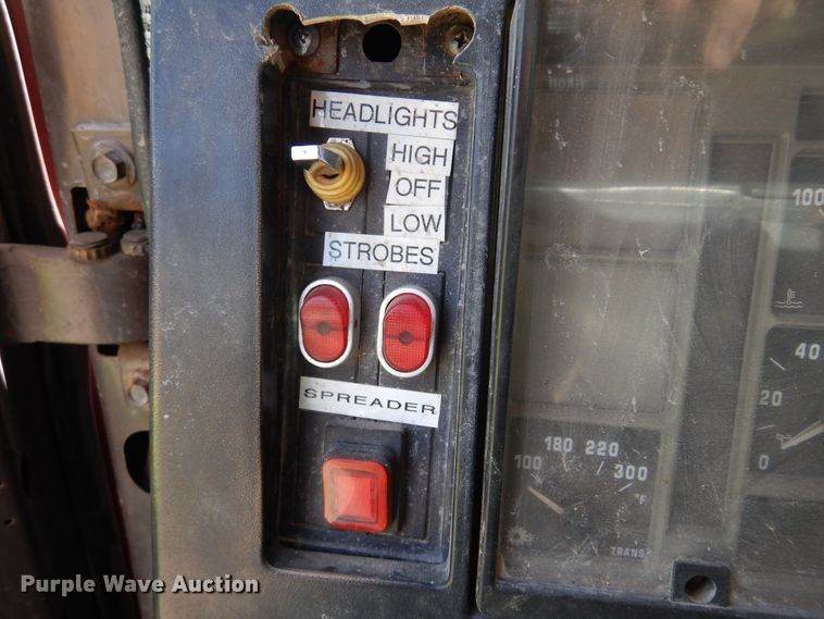 image for item KI9434 1991 International 4900  dump truck