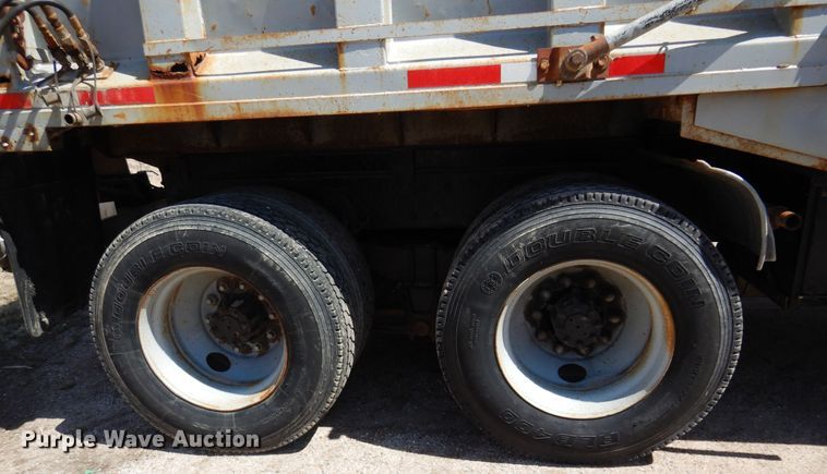 image for item KI9434 1991 International 4900  dump truck