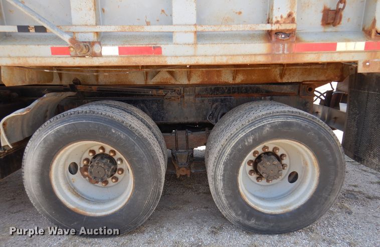 image for item KI9434 1991 International 4900  dump truck