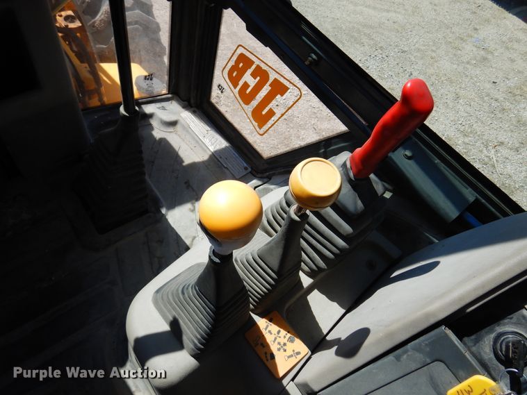 image for item KI9435 1996 JCB 214  backhoe