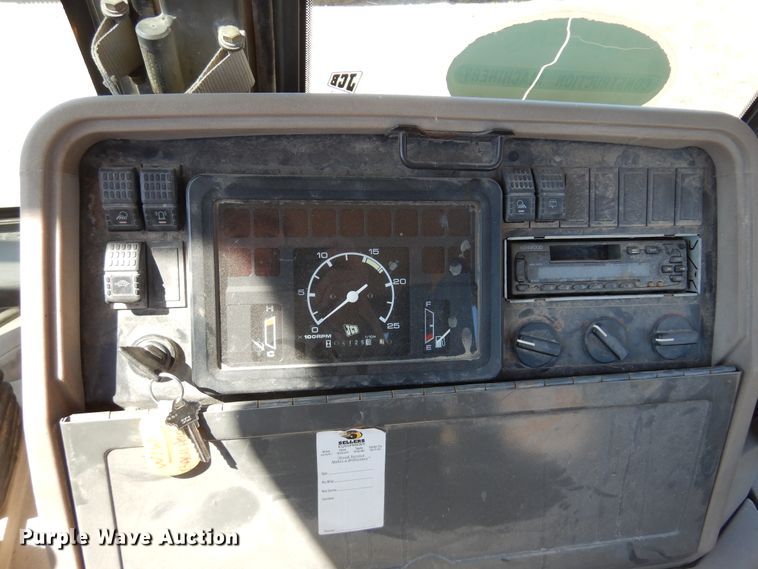 image for item KI9435 1996 JCB 214  backhoe