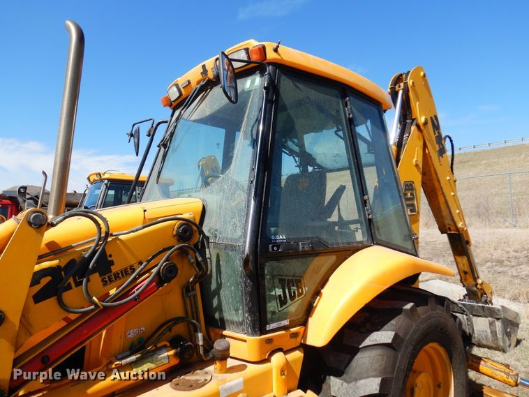 image for item KI9436 2000 JCB 214  backhoe