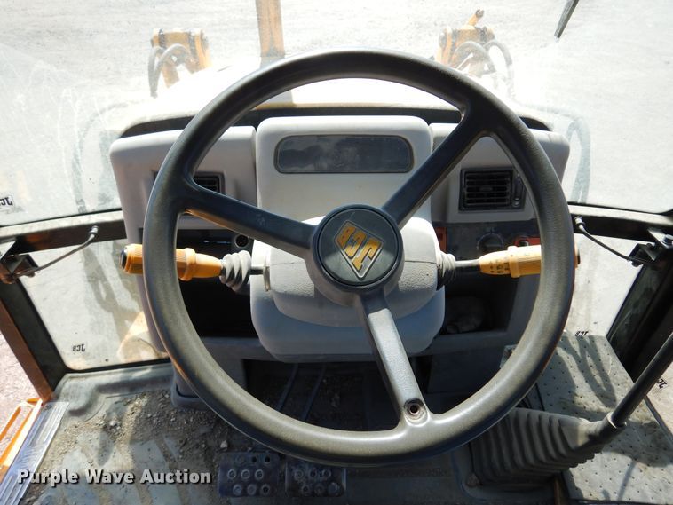 image for item KI9436 2000 JCB 214  backhoe