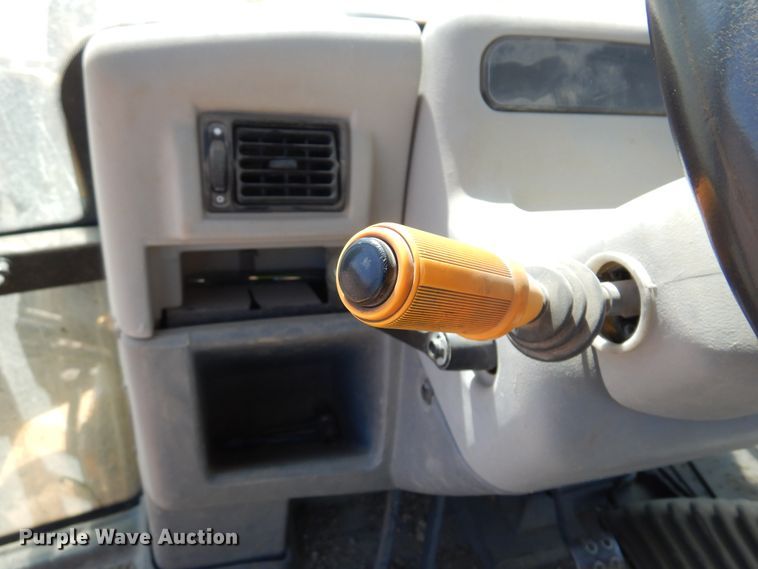 image for item KI9436 2000 JCB 214  backhoe